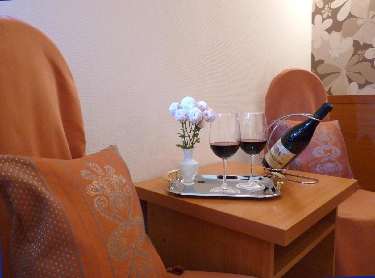 Economy Room In Hotel Eney Lviv Extérieur photo