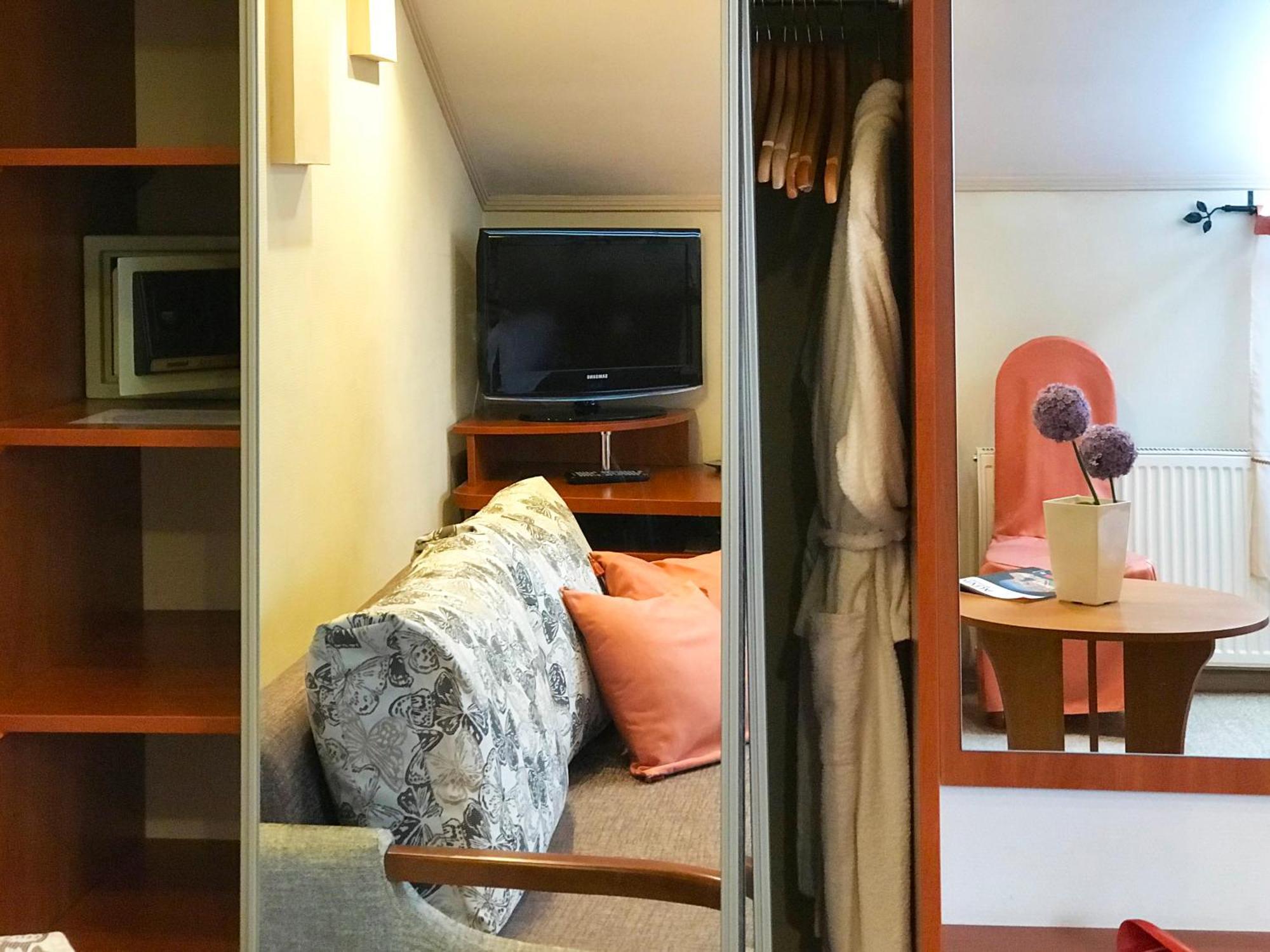 Economy Room In Hotel Eney Lviv Chambre photo