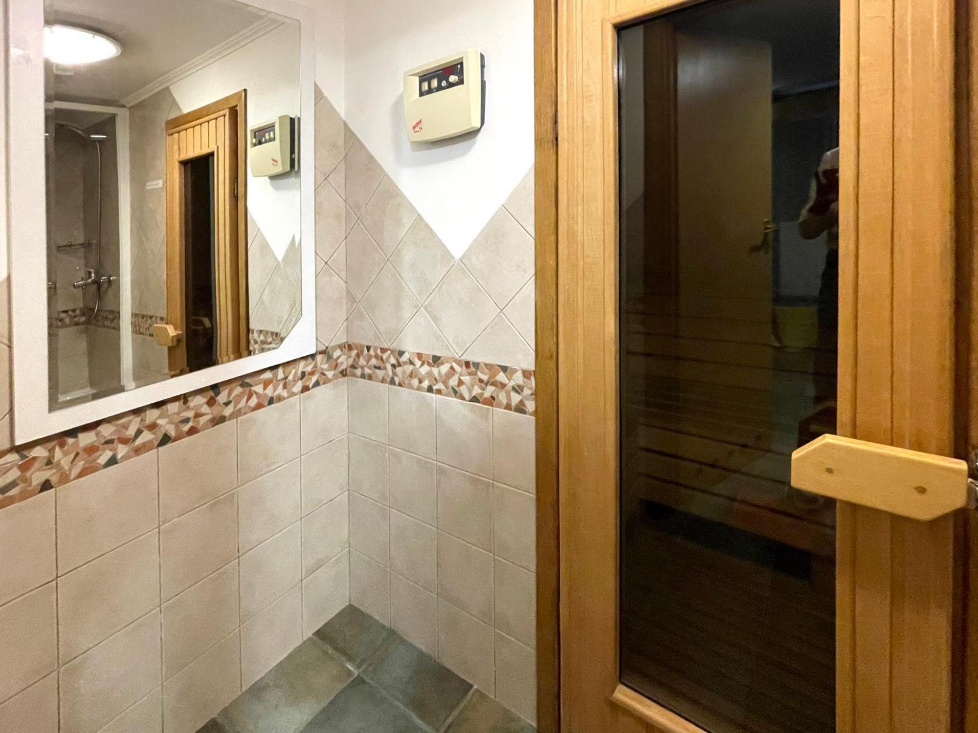 Economy Room In Hotel Eney Lviv Chambre photo